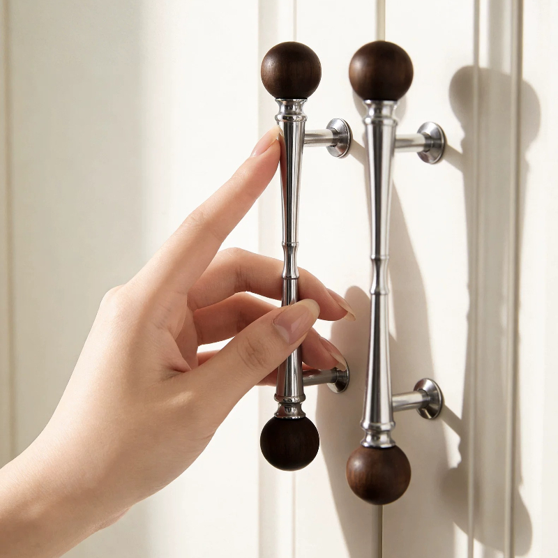 Walnut Wardrobe&Cupboard Door  - огляд і ціна Vintage Furniture Hardware Pulls